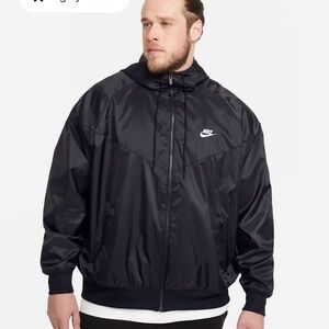 Nike Men's Black Windbreaker Jacket